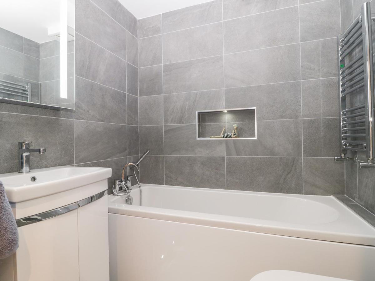 Ferienwohnung Flat 2, 38 Preston Road Weymouth Exterior foto